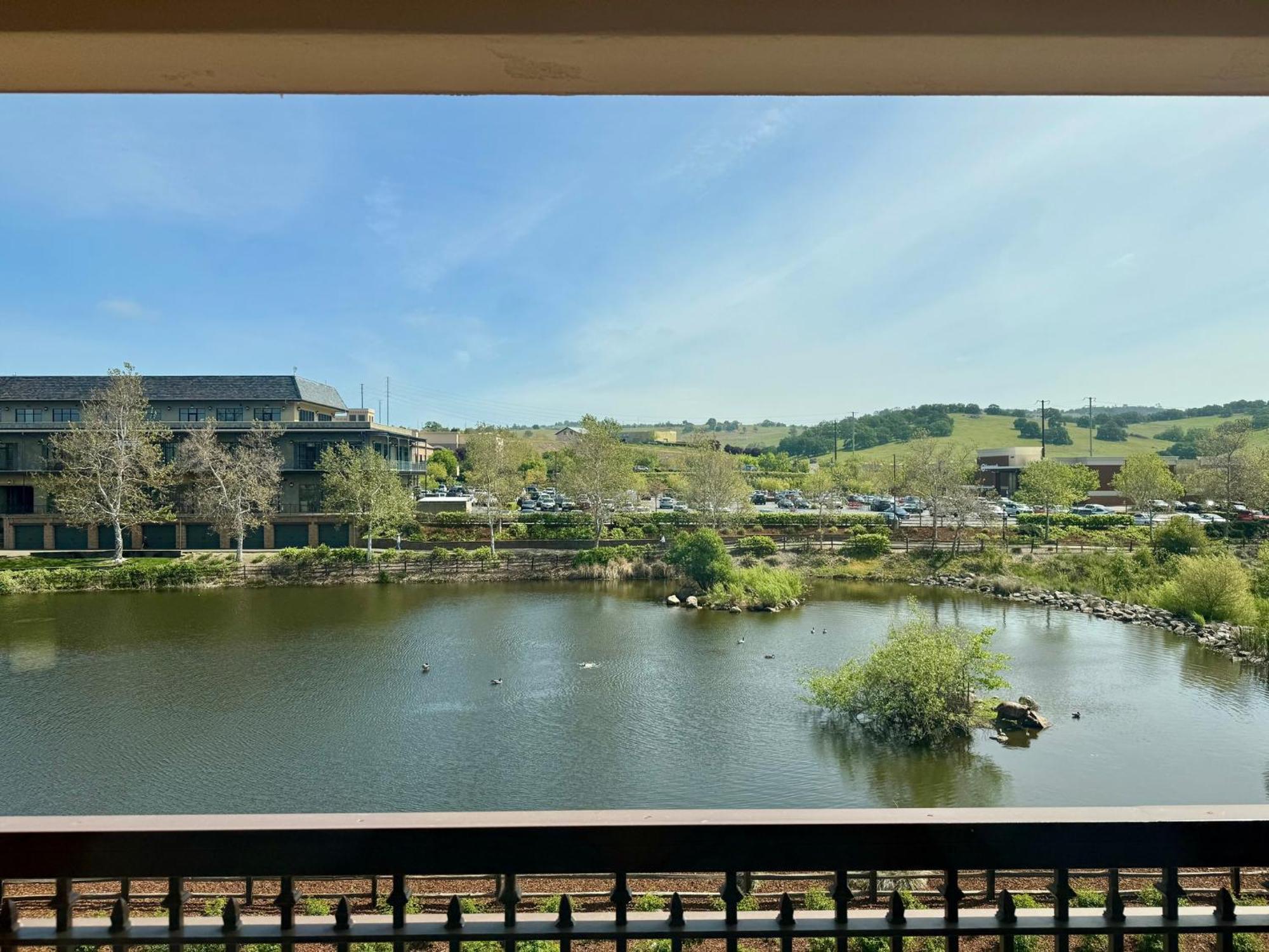 Holiday Inn Express Hotel & Suites El Dorado Hills By Ihg Exterior foto